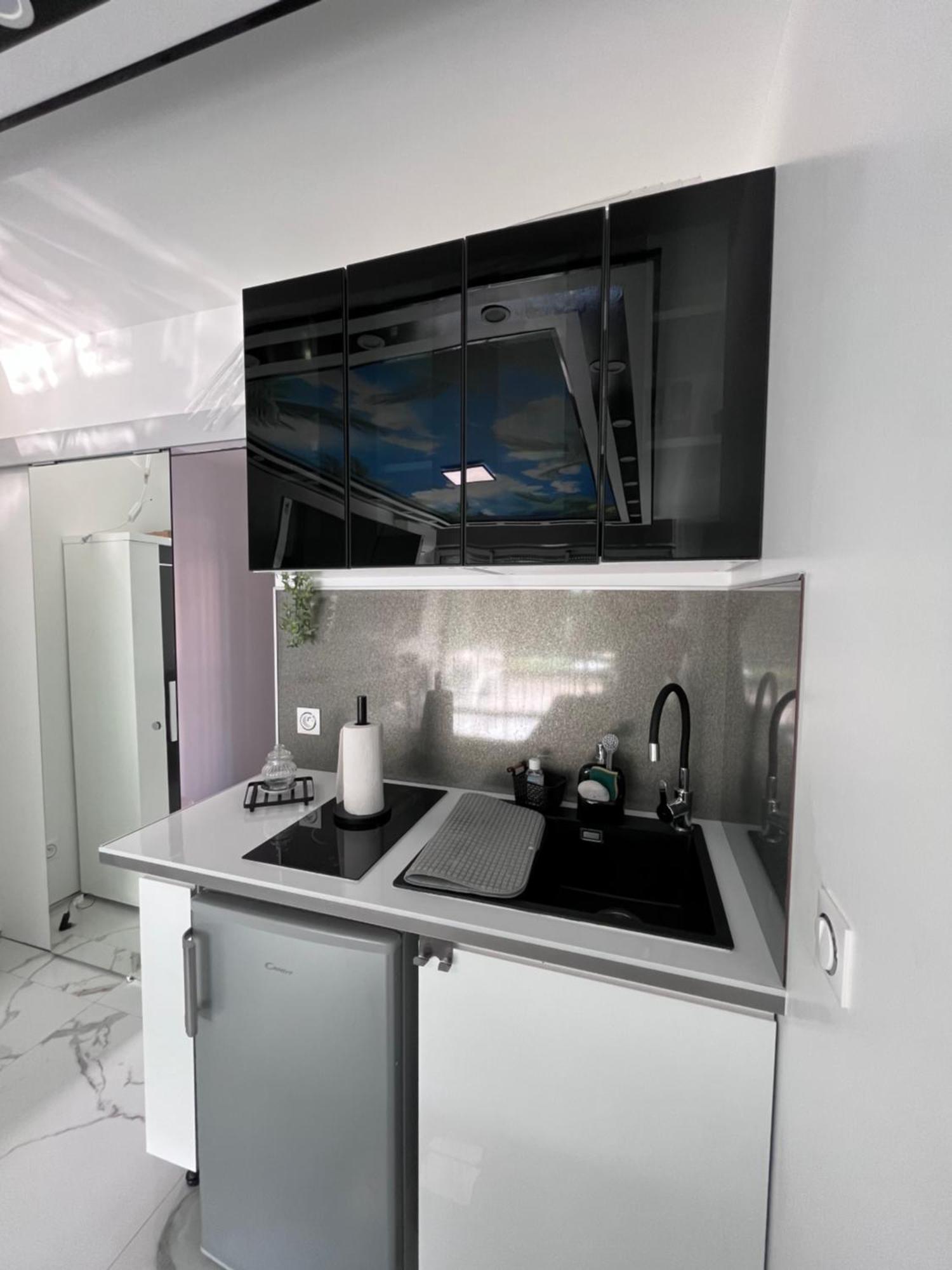 Studio Prestige Avec Terrasse, Ile Des Pecheurs, Vue Port آجد المظهر الخارجي الصورة